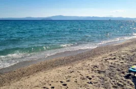 Skuplje i putarine i takse u Grčkoj, polovina svake plaže biće bez ležaljki