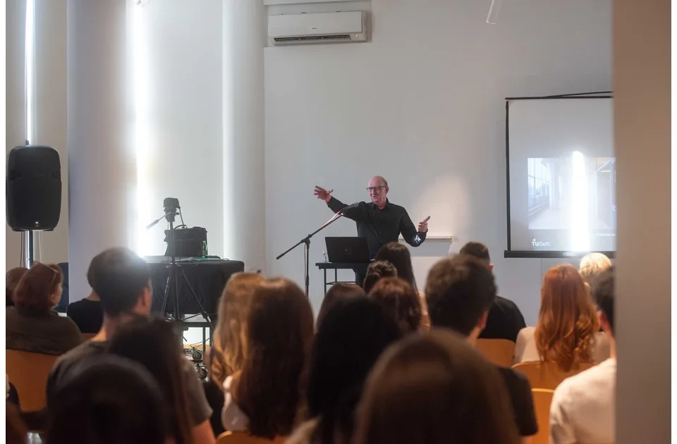 Čuveni holandski arhitekta Ves De Jong održao predavanje u okviru 19. Beogradske internacionalne nedelje arhitekture