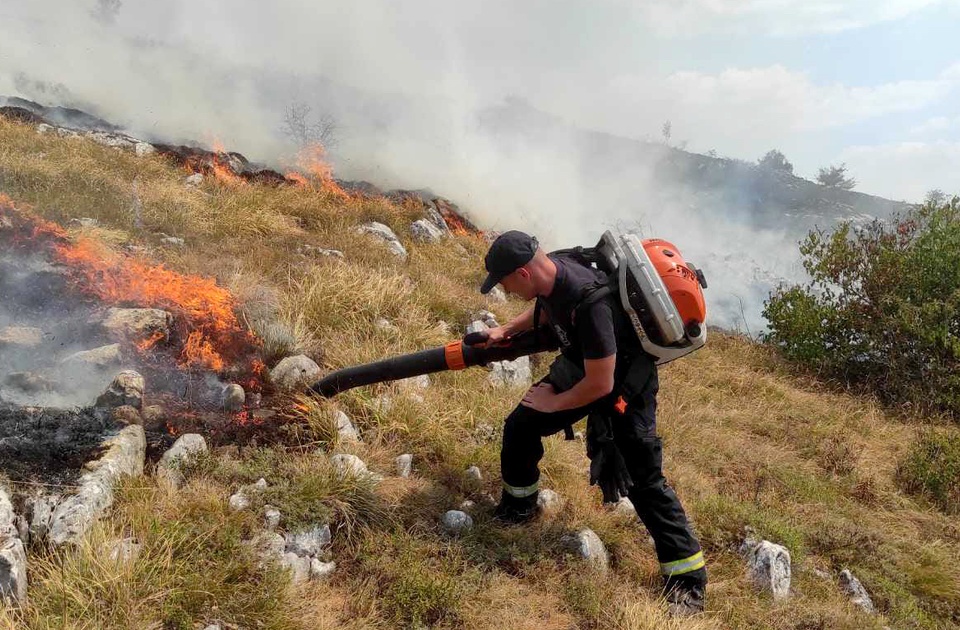 Najveći požari na Staroj planini, vatrogasci gase vatru širom Srbije