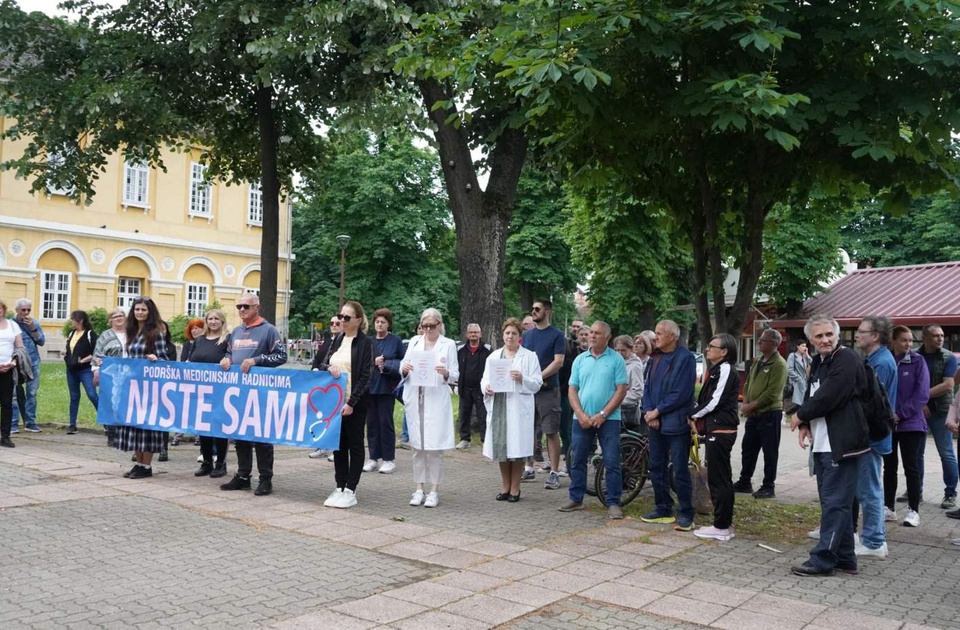 Pančevo: Podrška medicinskim radnicima Pančevo: Podrška medicinskim radnicima
