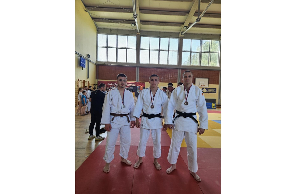 Uspešan vikend za džudiste pančevačkog Dinama – osam medalja na tri takmičenja Uspešan vikend za džudiste pančevačkog Dinama – osam medalja na tri takmičenja