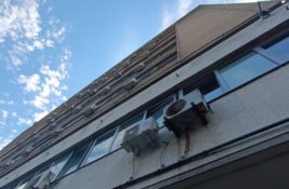 Klime sa fasada na javnim objektima moraju da se uklone do 4. jula – koji je rok za domaćinstva