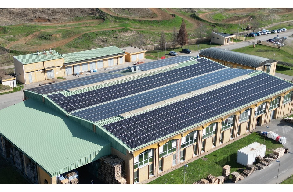Solarne elektrane na objektima NIS-a: Ušteda električne energije uz smanjenje emisije ugljen-dioksida Solarne elektrane na objektima NIS-a: Ušteda električne energije uz smanjenje emisije ugljen-dioksida
