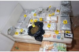 Zaplenjeno oko 30 kilograma droge