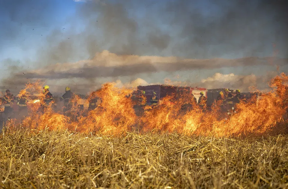 RHMZ: Visoke temperature i suvo tlo pogoduju nastanku i širenju požara RHMZ: Visoke temperature i suvo tlo pogoduju nastanku i širenju požara