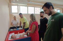 Pančevo: Održano takmičenje očeva u presvlačenju pelena