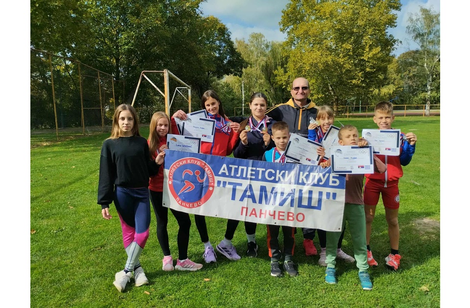 Atletičari pančevačkog Tamiša osvojili 13 medalja na mitingu u Vršcu