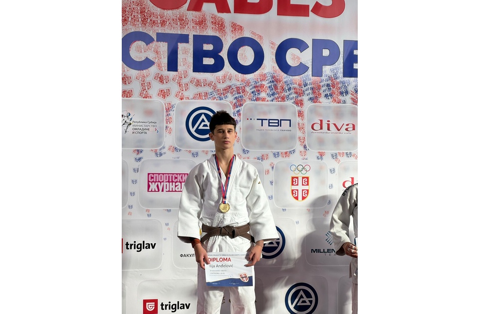 Mladi džudista iz Kačareva osvojio zlatnu medalju na Prvenstvu Srbije Mladi džudista iz Kačareva osvojio zlatnu medalju na Prvenstvu Srbije