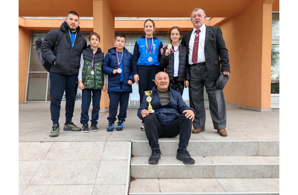 Džudisti Dinama osvojili pet medalja na turniru „Trofej Braničeva 2025“ Džudisti Dinama osvojili pet medalja na turniru „Trofej Braničeva 2025“