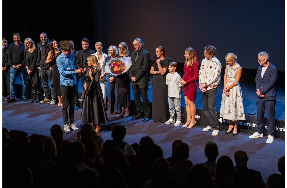 Ljubljanski filmski festival: Prepuna sala i ovacije za film “Belo se pere na devedeset” i Anicu Dobru