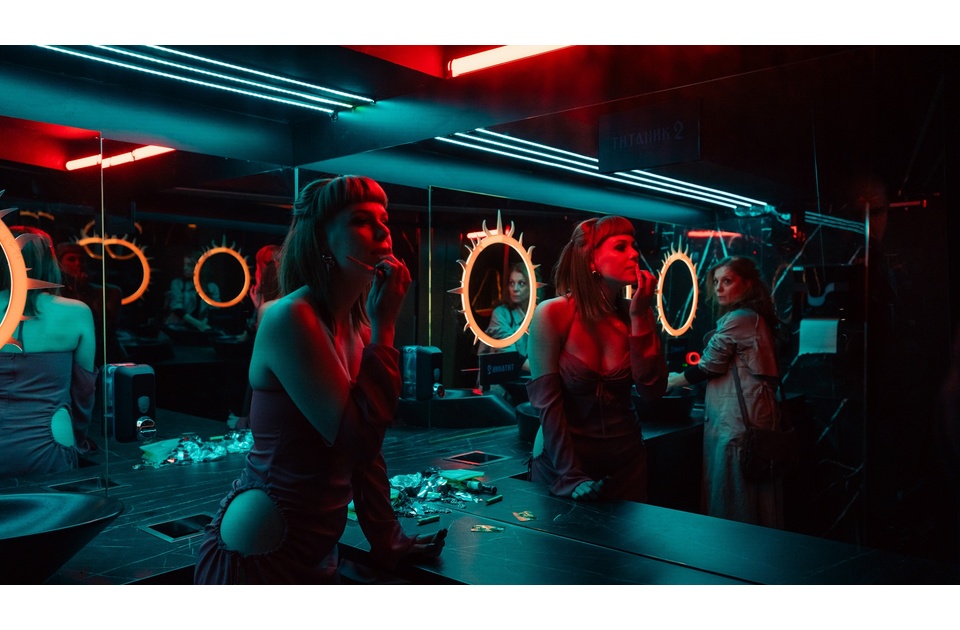 Srpska premijera filma “Karmadona” Aleksandra Radivojevića u „Najdužoj noći filma“ u Sava centru Srpska premijera filma “Karmadona” Aleksandra Radivojevića u „Najdužoj noći filma“ u Sava centru