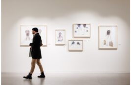 Otvorena izložba “Zimske priče 3” u Galeriji DOTS na Donjem Dorćolu