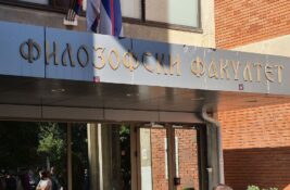 Novi Sad: Policija i dalje ispred Filozofskog fakulteta