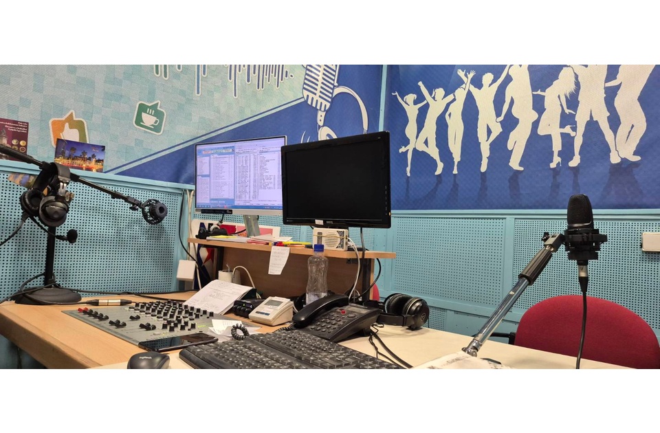 Manjinski mediji bez senzacionalizma: profesionalizam, vidljivost i povezivanje zajednica Manjinski mediji bez senzacionalizma: profesionalizam, vidljivost i povezivanje zajednica