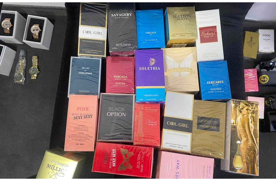 Zaplenjena garderoba i parfemi poznatih brendova, prijave protiv četiri osobe