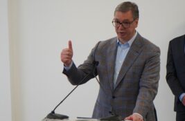 Vučić najavio ostavku i predložio naziv izborne liste „Ujedinjena Srbija“