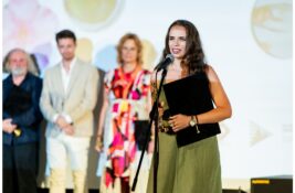 Rediteljka filma „17“ Kosara Mitić osvojila Zlatnu mimozu za najbolju režiju na 39. Filmskom festivalu Herceg Novi