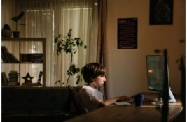 Programiranje za decu – koje veštine mališani razvijaju kroz kodiranje